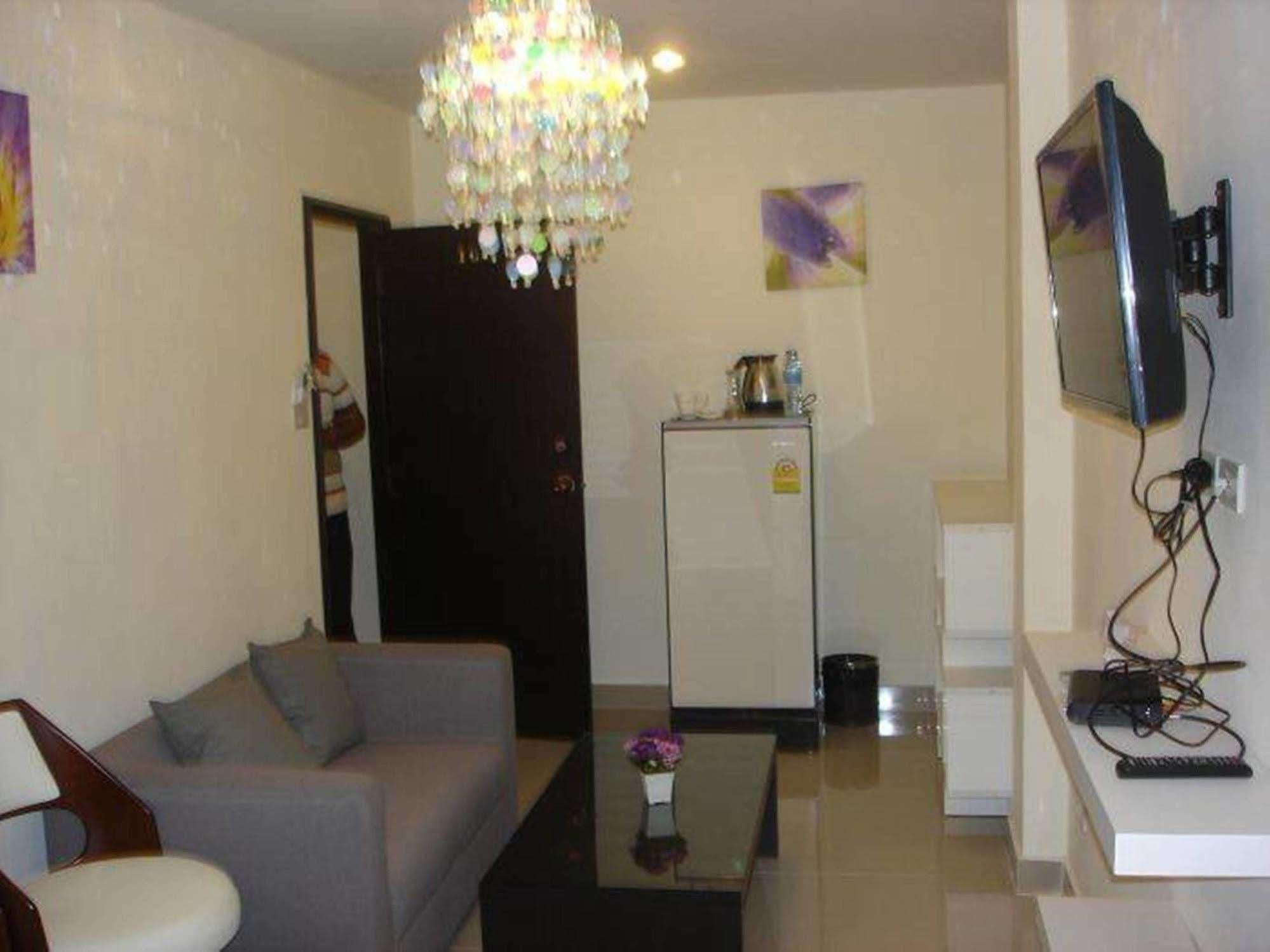 Royal Q & D Suites Pattaya Dış mekan fotoğraf