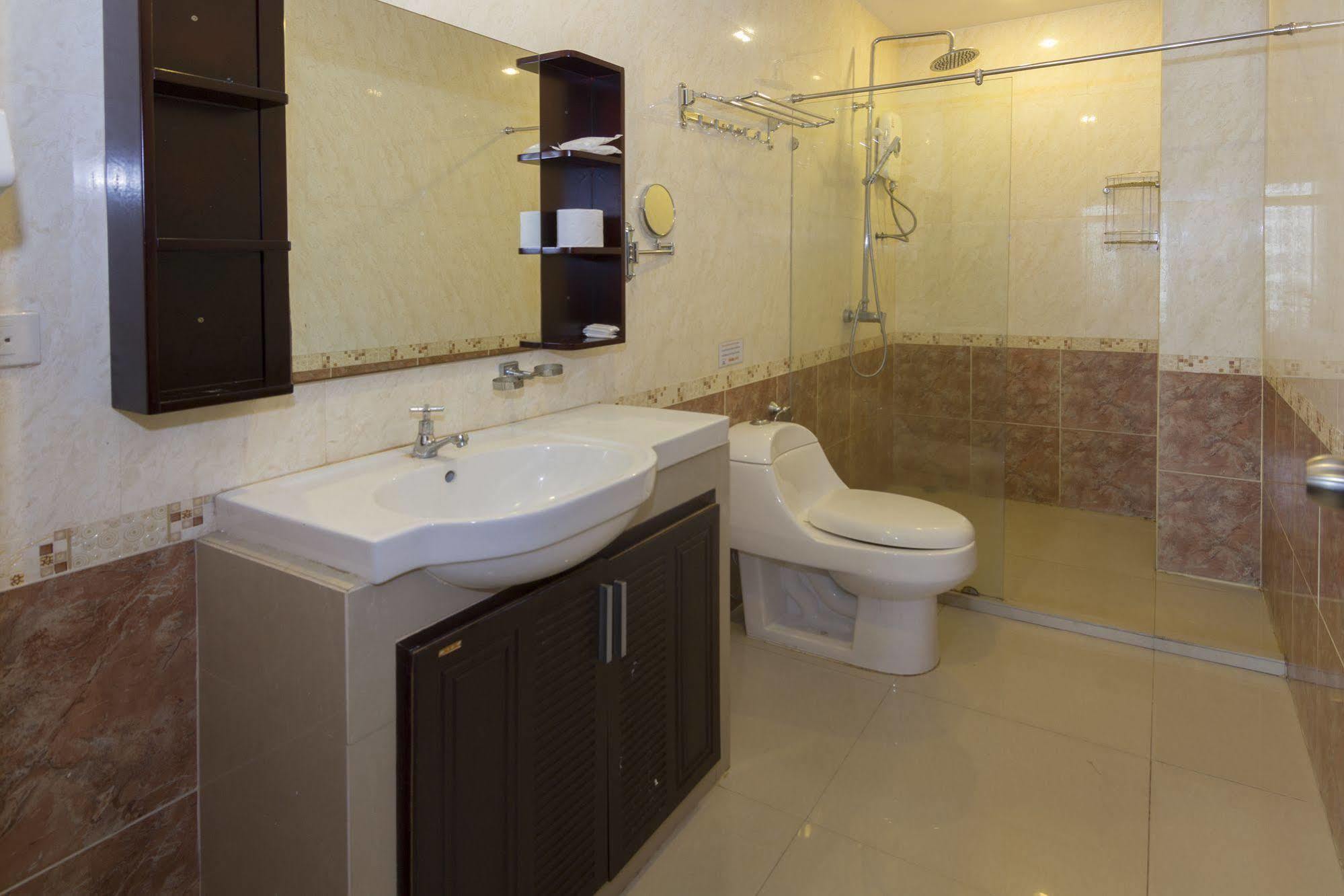 Royal Q & D Suites Pattaya Dış mekan fotoğraf