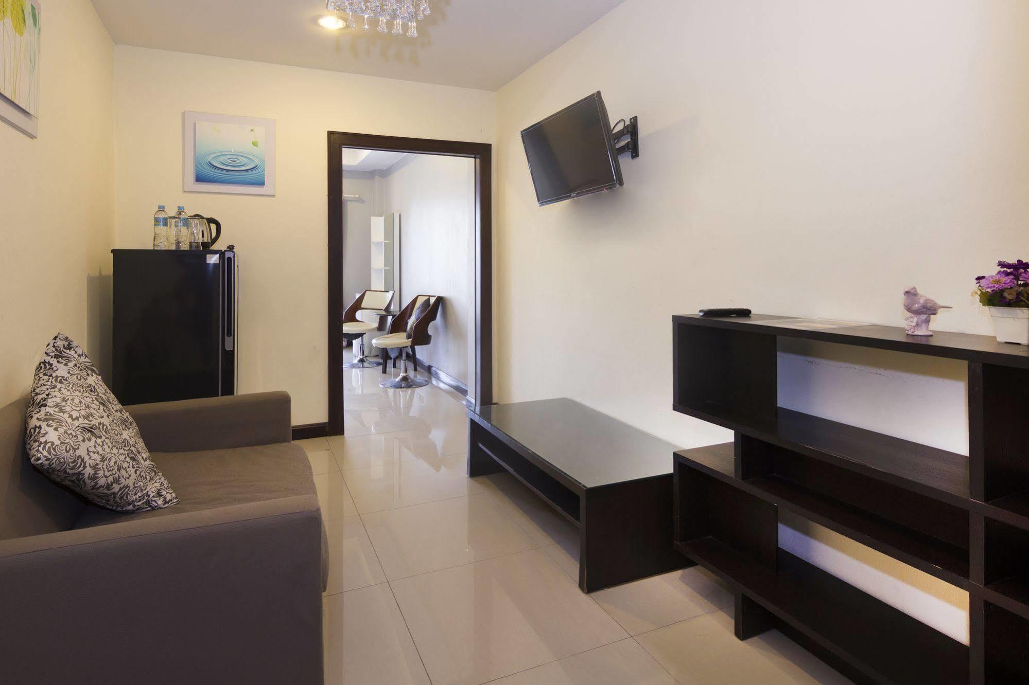 Royal Q & D Suites Pattaya Dış mekan fotoğraf