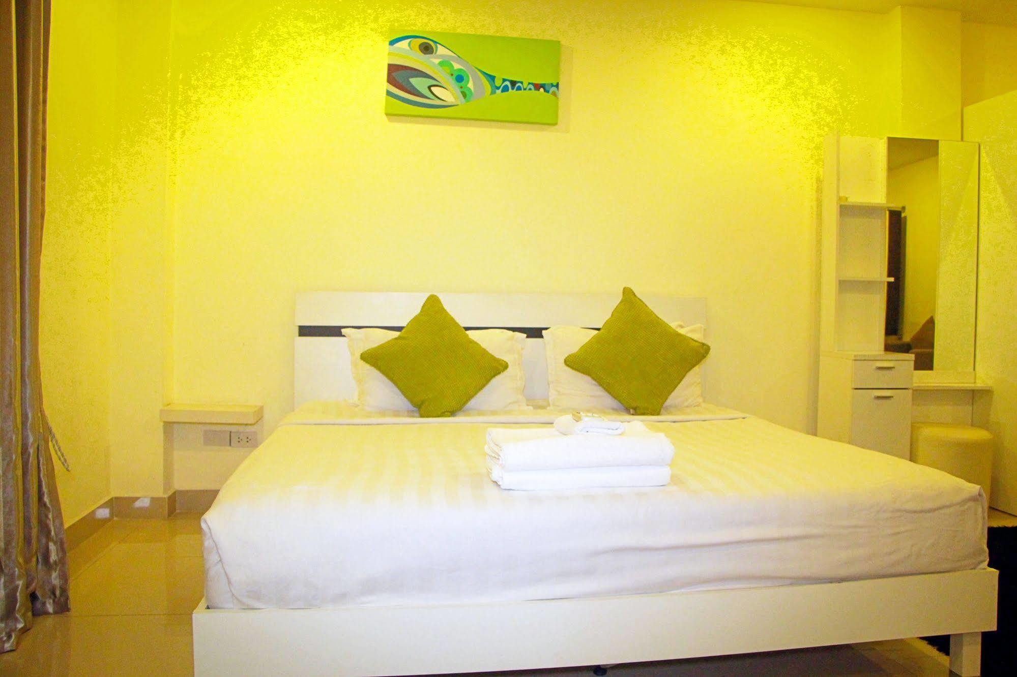 Royal Q & D Suites Pattaya Dış mekan fotoğraf